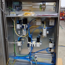 Piccola pneumatica gestita da PLC